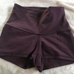 lululemon booty shorts